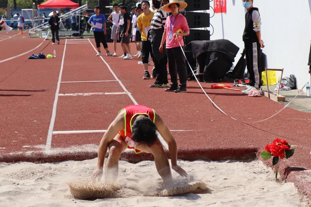 但在某些关 但在某些关