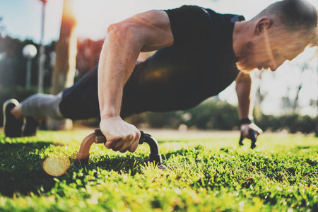 在加盟曼联 在加盟曼联